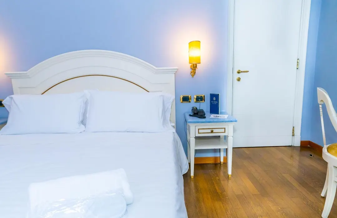 Hotel La Lumiere Di Piazza Di Spagna-1
